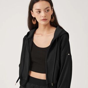 Supesu Cubby Crop Hooded Zip-Up Jacket